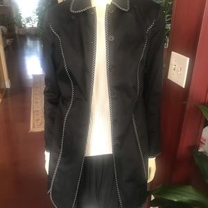“NEW ARRIVALS” Pre-Owned Women’s 2 Friends Black Coat